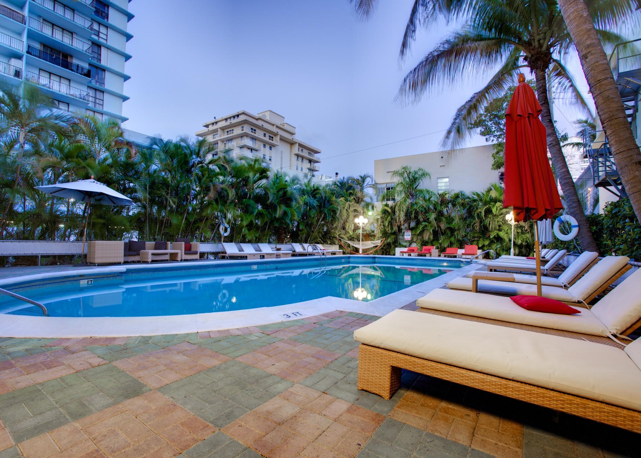 Dorchester Hotel&suites