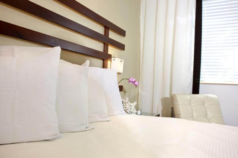 Dorchester Hotel&suites 3*
